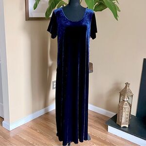 𝅺VINTAGE Oleg Cassini Midnight Blue Velvet Maxi Dress